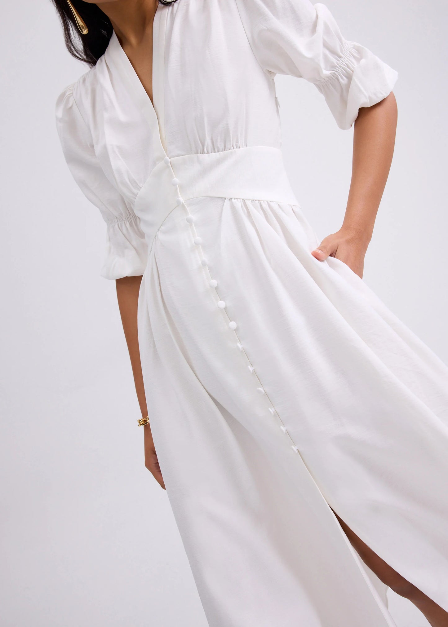 V-neck Puff Sleeve Fit & Flare Midaxi Dress in Garden City Blooms